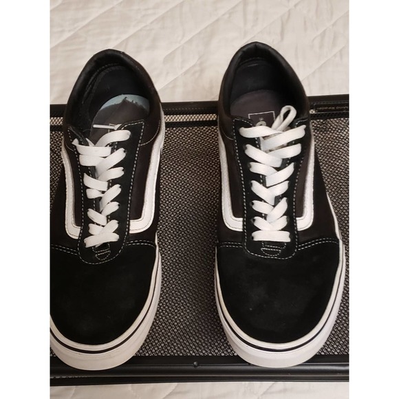 Nice Pair of Men VANS Old Skool B&W Sz: 10 - Picture 1 of 4
